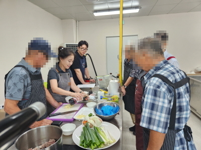 재가노인-남성노인요리교실
