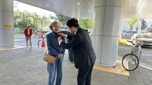 2026년 한빛복지관 어버이날 행사 '항상 건강하세요. 사랑합니다.' 진행